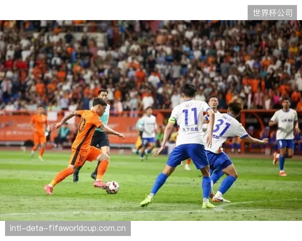 云南玉昆中场发动机约尼查虽败犹荣，其个人盘带突破能力为球队创造了绝大多数进攻机会。